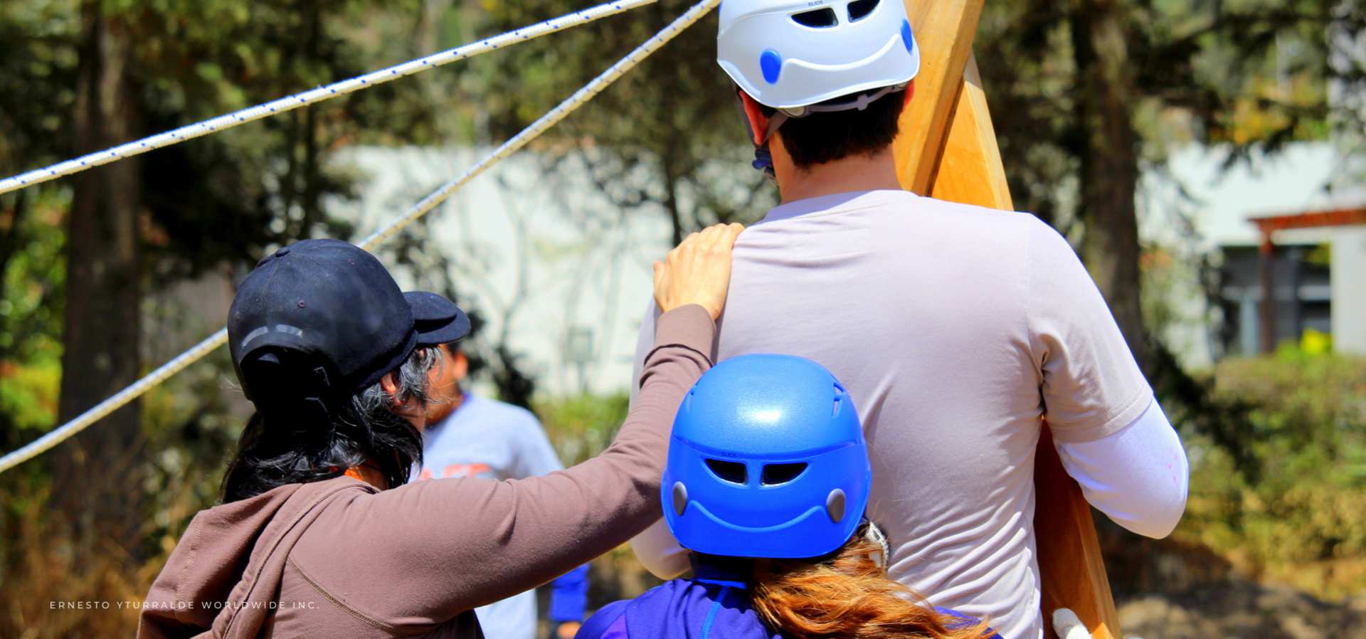 Talleres de Cuerdas Bajas: Metodologías participativas en los Talleres Experienciales de Team Building