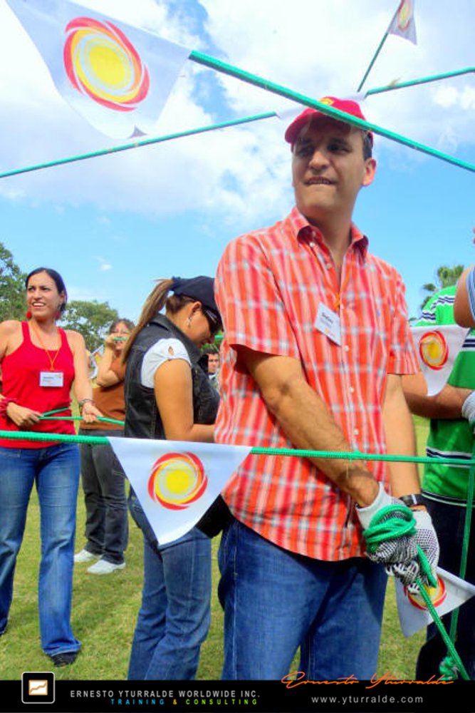 Talleres de Cuerdas Bajas | Team Building Corporativo para el desarrollo de equipos de trabajo